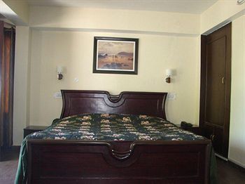 Hotel Emerald Heights Mussoorie Bagian luar foto