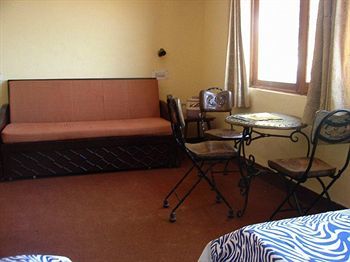 Hotel Emerald Heights Mussoorie Bagian luar foto