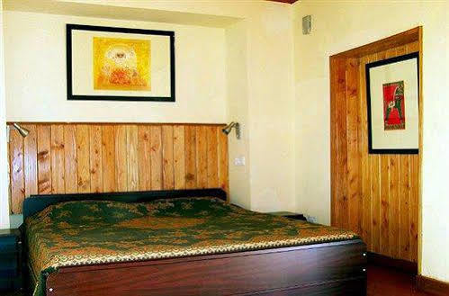 Hotel Emerald Heights Mussoorie Bagian luar foto