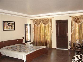 Hotel Emerald Heights Mussoorie Bagian luar foto